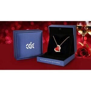 CDE Red Love Heart Gift Pendant Necklace, NIB!